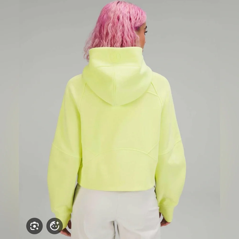 Women’s Lululemon Scuba Oversized Half-zip Hoodie in Electric Lemon size M/L - Picture 2 of 5